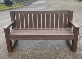 Brown – Bench Armed – Verticle Back