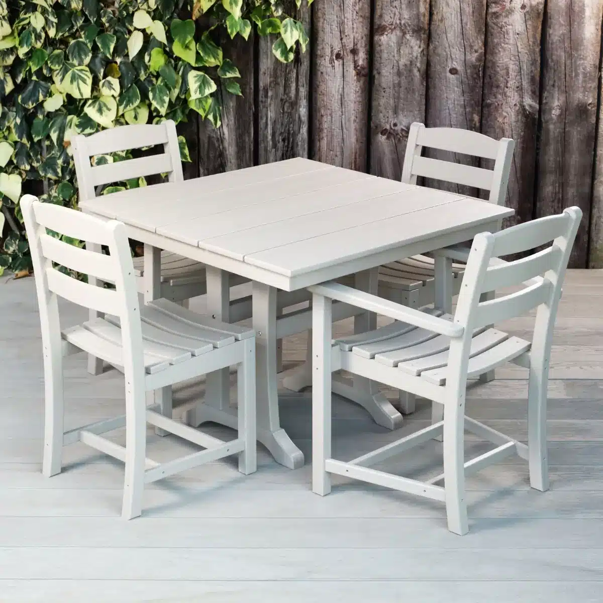 Plastic outdoor table discount chairs